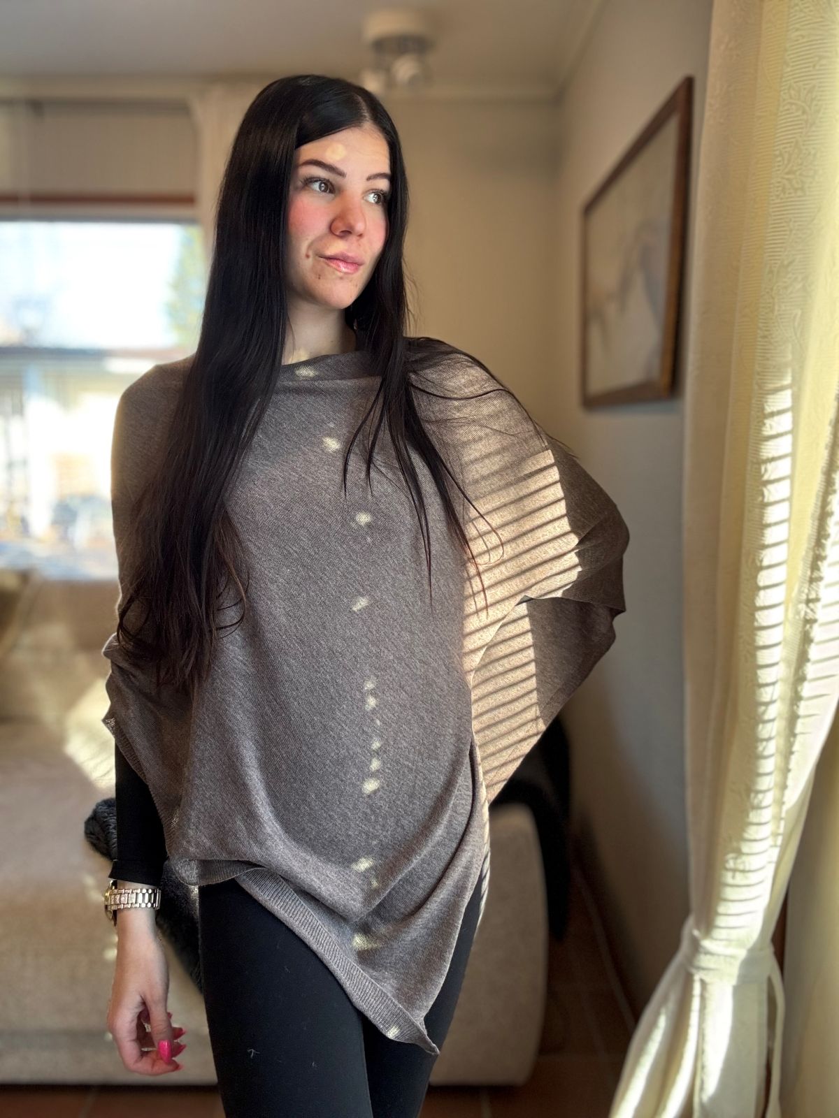 Poncho Juolas nutria, Lasessor