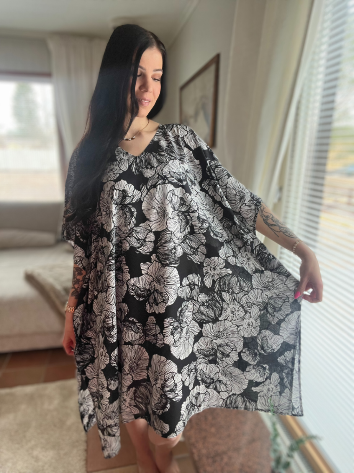 Tunika, poncho Chaya musta-valkoinen, Lasessor