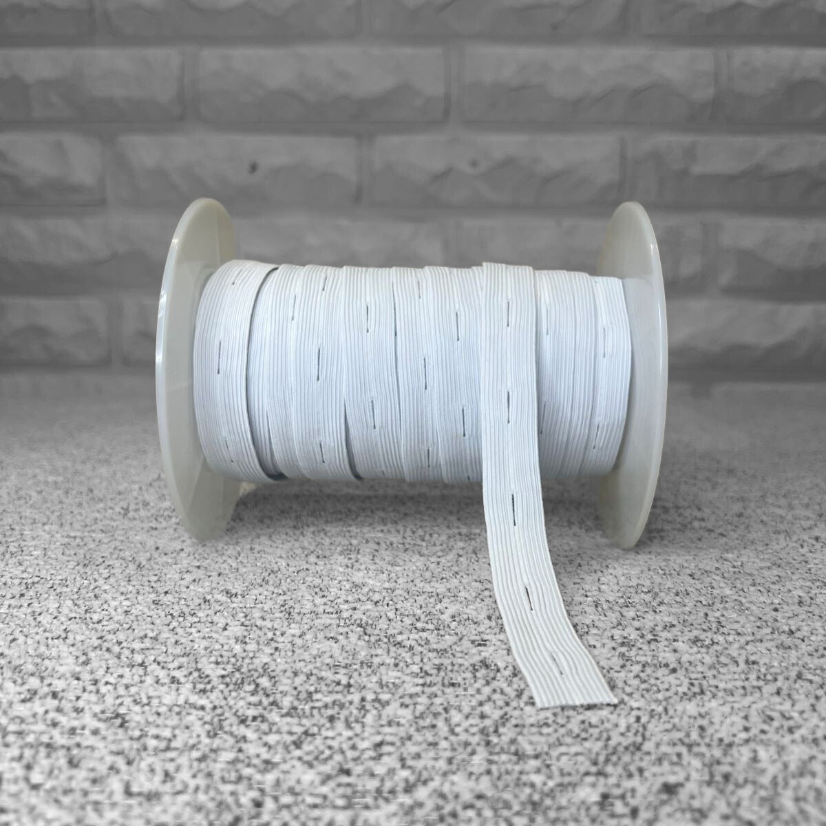 Kuminauha Rei llinen 18 Mm Musta Valkoinen Porin Nauha Ja Nappi kuminauha-rei-llinen-18-mm-musta-valkoinen-porin-nauha-ja-nappi