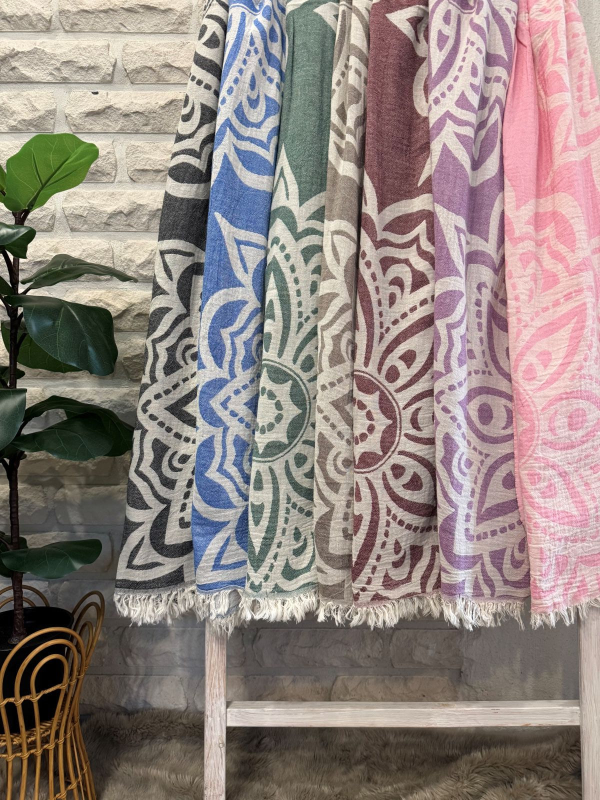 Hamam pyyhe Mandala burgundinpunainen puuvilla 90x180cm