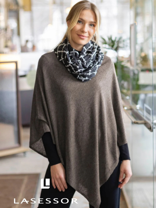 Poncho Juolas nutria, Lasessor