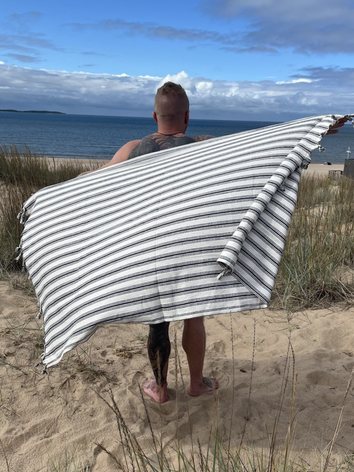 Kreikkalainen kylpypyyhe Kaisla musta puuvilla 100x180cm