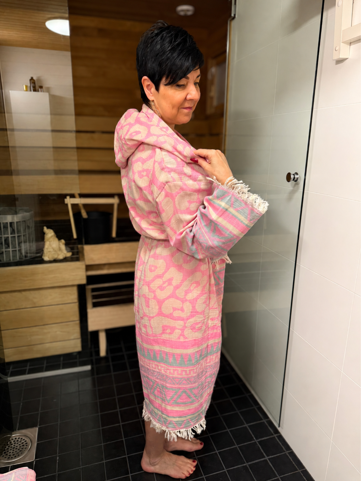 Kreikkalainen hupullinen kylpytakki Leopardi pinkki-eukalyptus