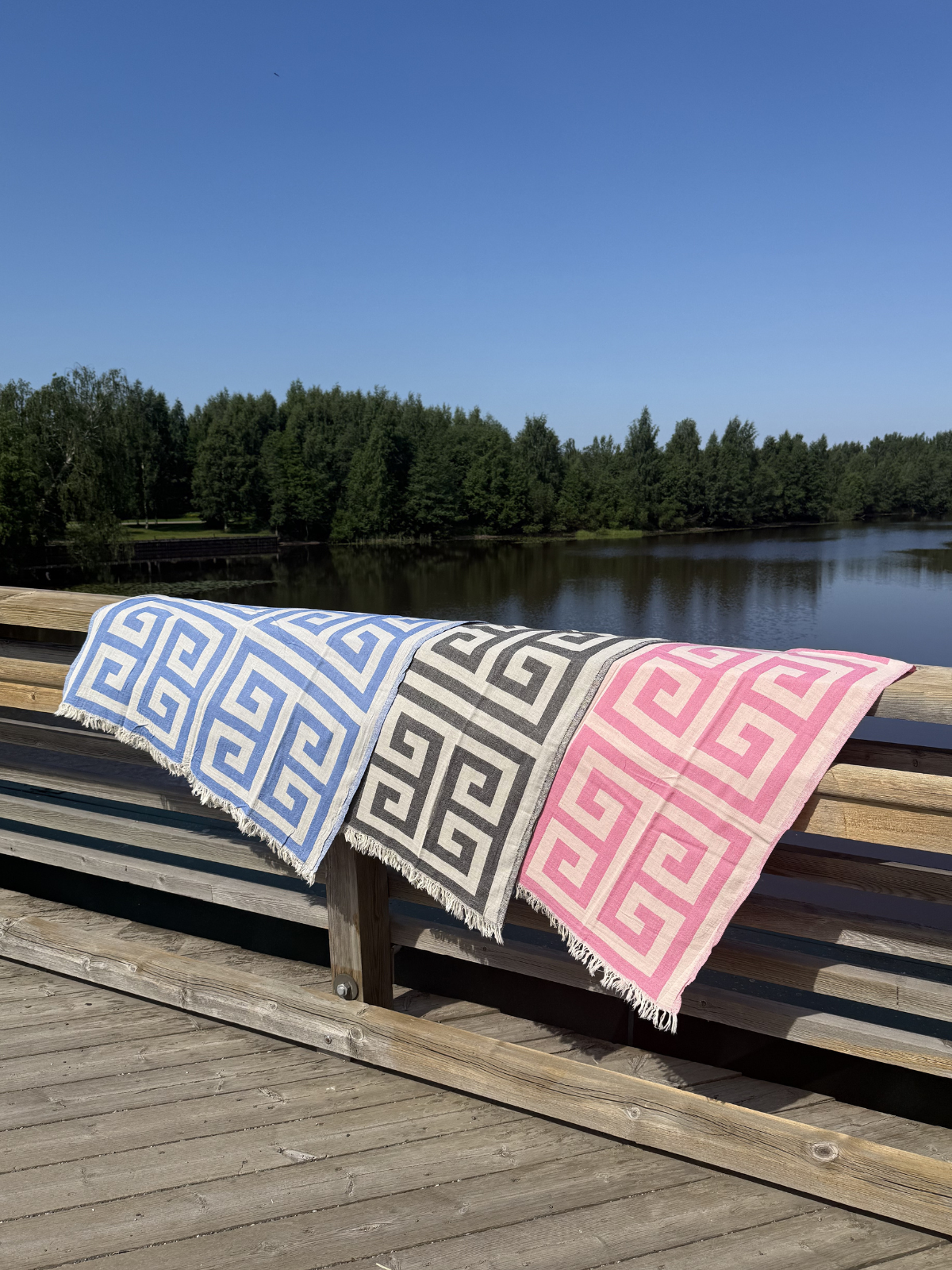 Kreikkalainen pyyhe Meander musta puuvilla 90x180cm