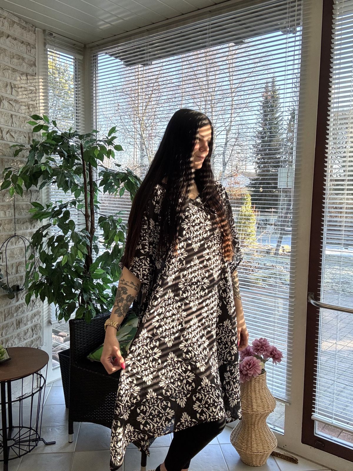Tunika, poncho Tarina musta, Lasessor